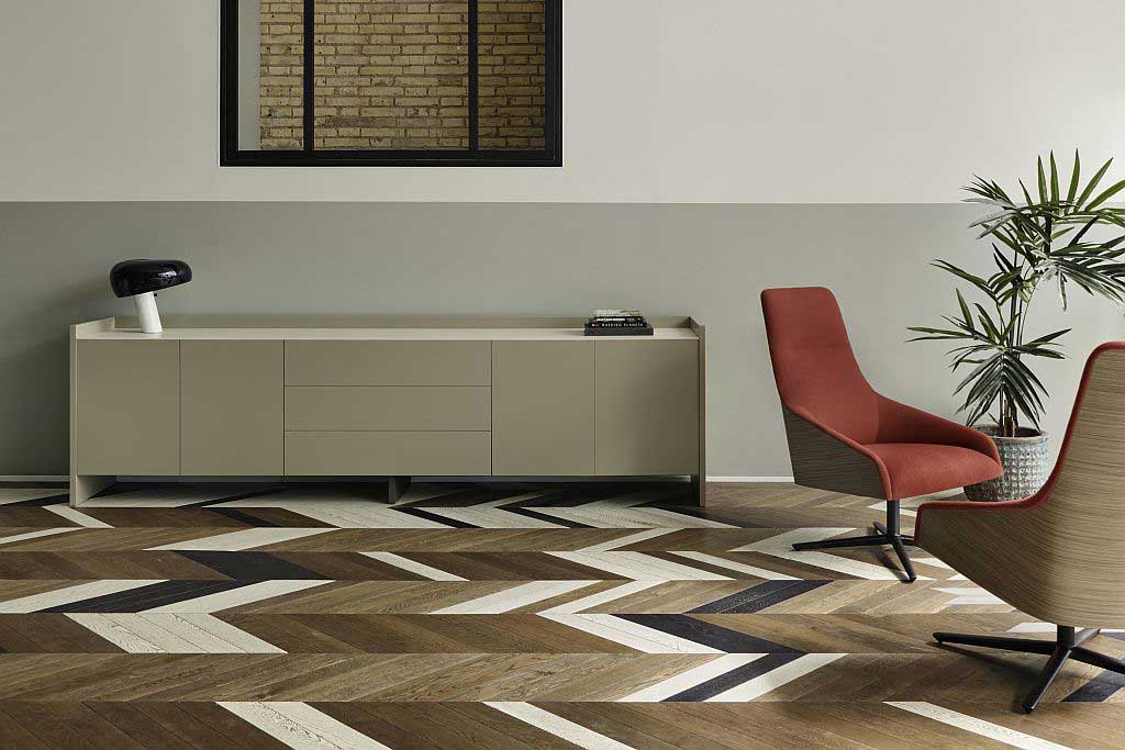 Zeitloses Sideboard aus der Tempo-Kollektion von Andreu World für stilvolle Büro- und Meetingräume